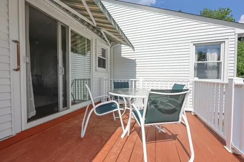 68 Robinson Road Nashua NH 03060