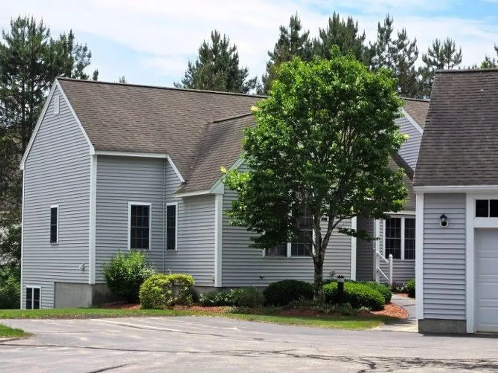 7 Rail Way Hollis NH 03049