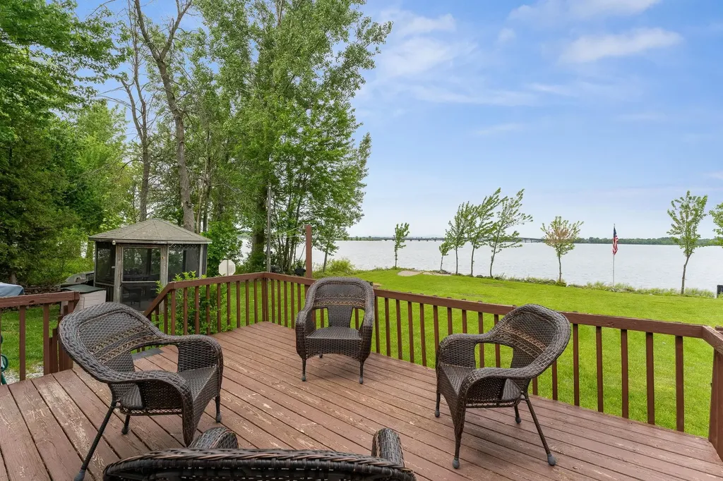279 Hunter North Road Alburgh VT 05440
