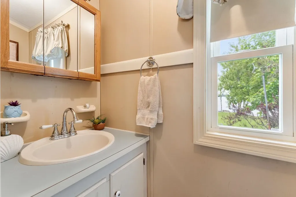 279 Hunter North Road Alburgh VT 05440