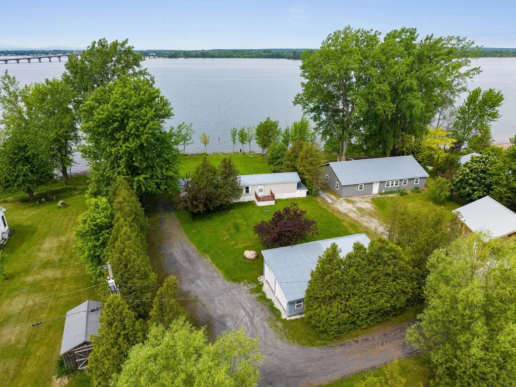 279 Hunter North Road Alburgh VT 05440