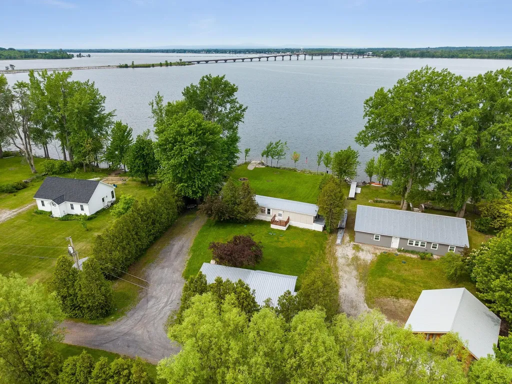 279 Hunter North Road Alburgh VT 05440