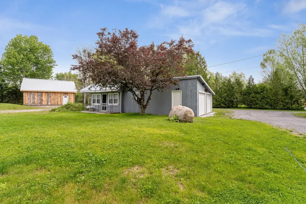 279 Hunter North Road Alburgh VT 05440