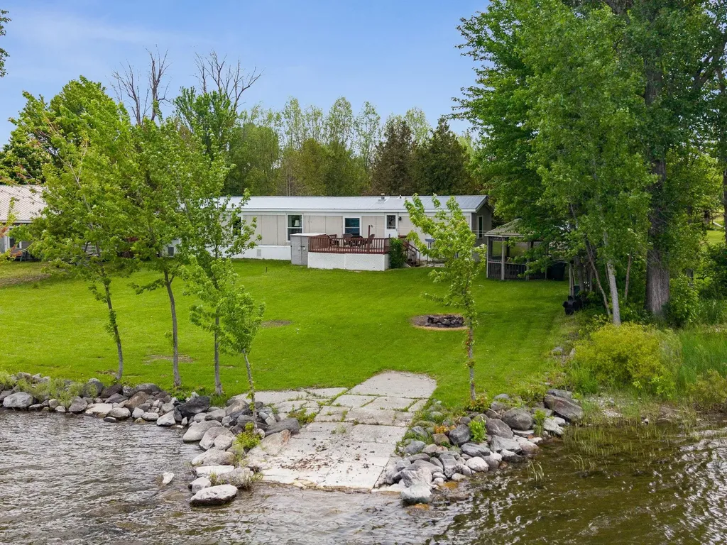 279 Hunter North Road Alburgh VT 05440