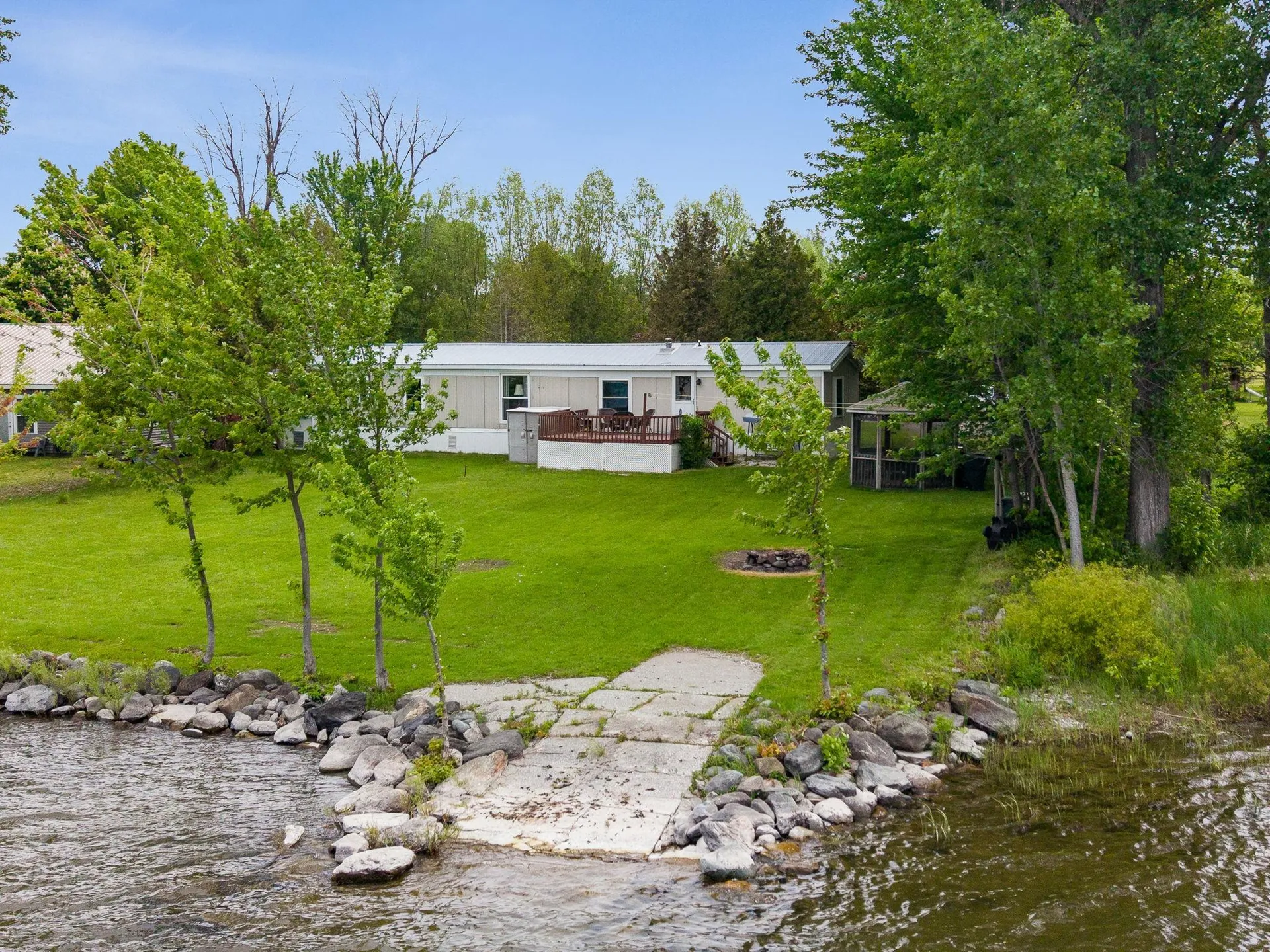 279 Hunter North Road Alburgh VT 05440