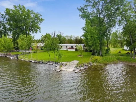 279 Hunter North Road Alburgh VT 05440