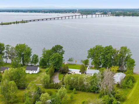 279 Hunter North Road Alburgh VT 05440