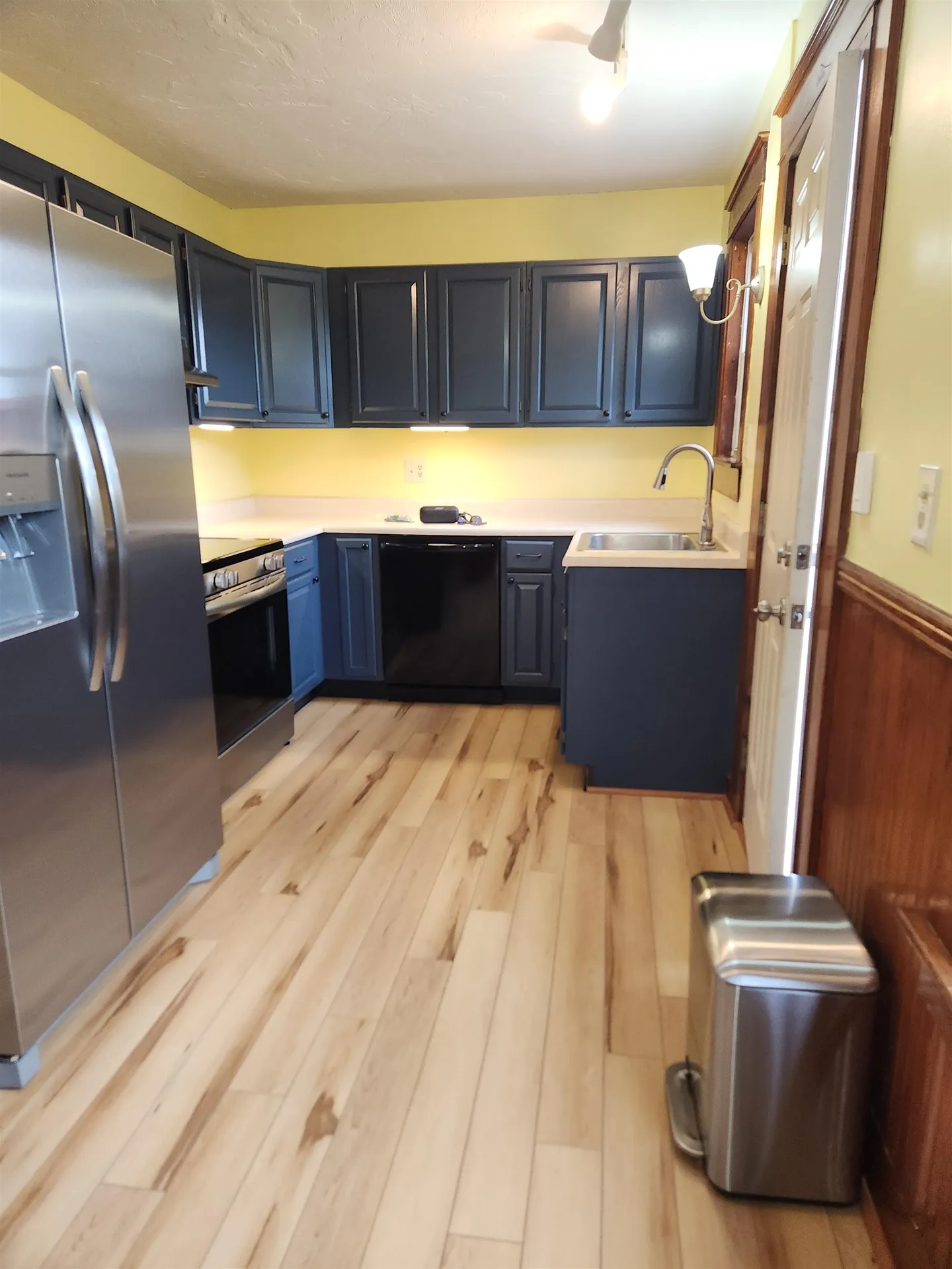 27 Spring Street Laconia NH 03246