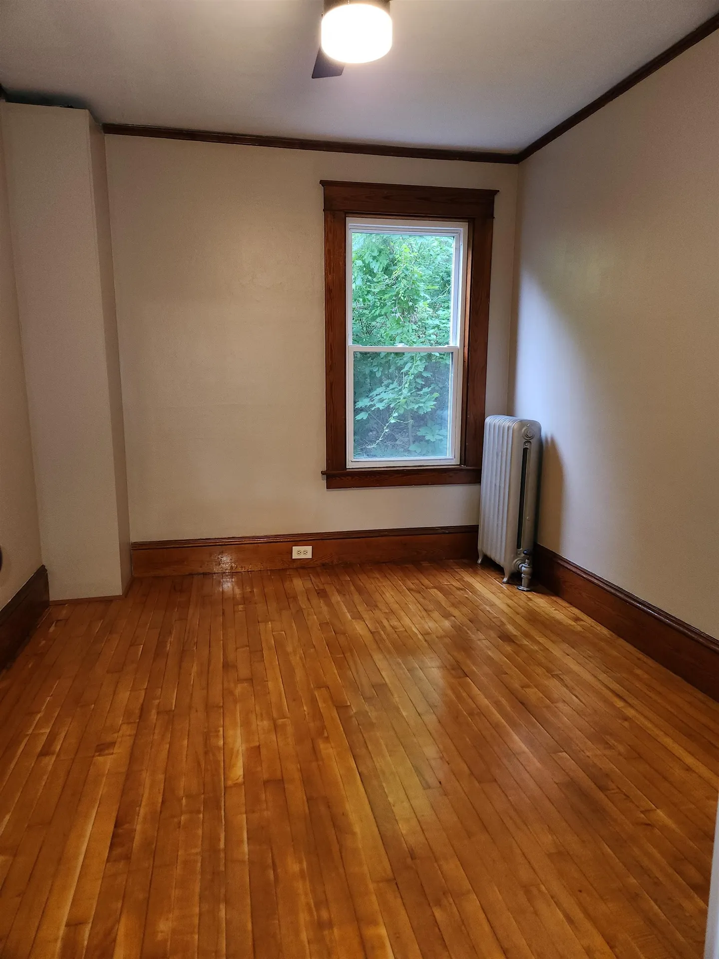 27 Spring Street Laconia NH 03246