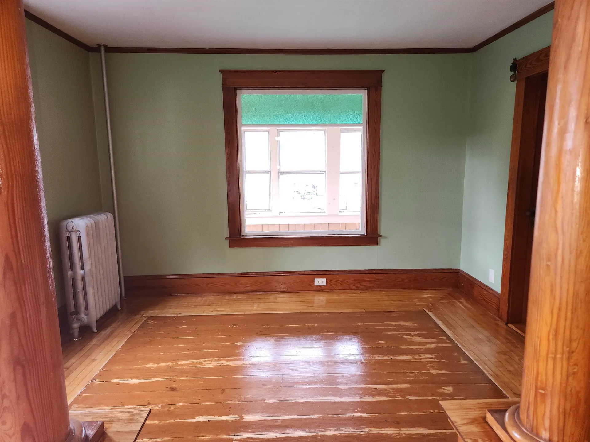 27 Spring Street Laconia NH 03246