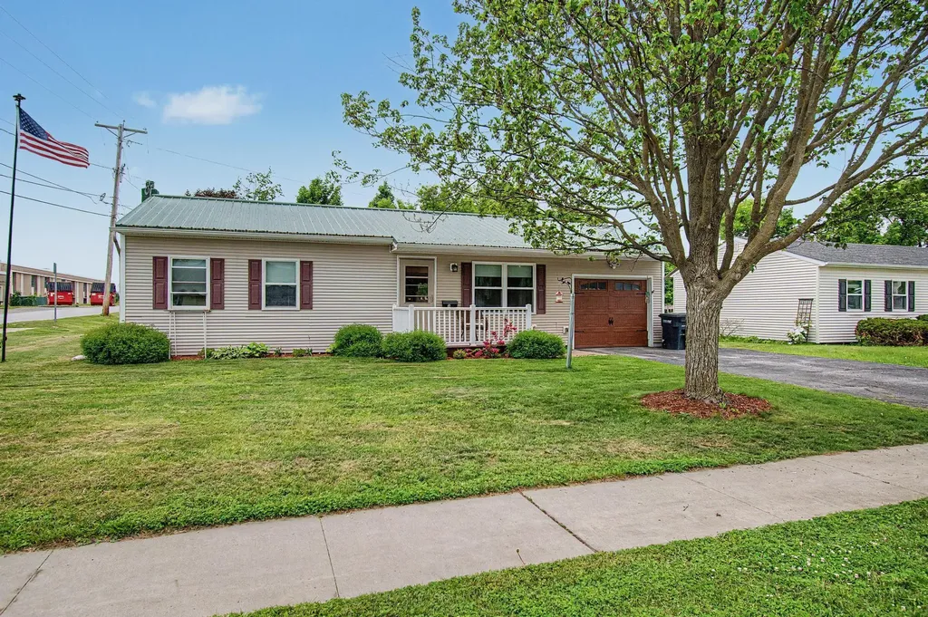 2 Finn Avenue St. Albans City VT 05478