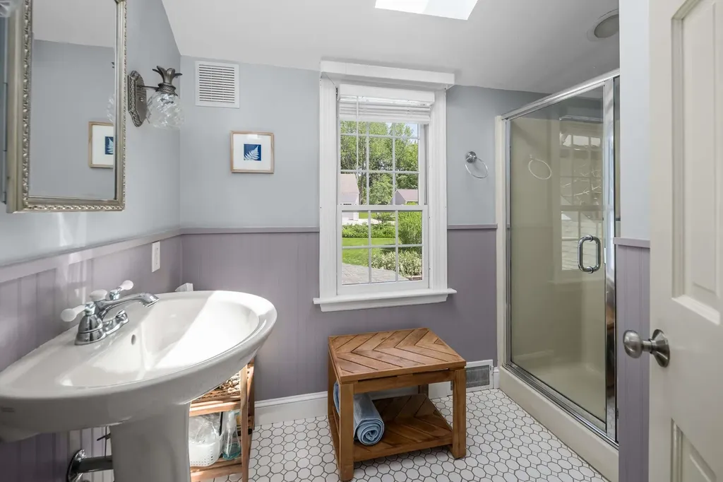 152 York Street York ME 03909