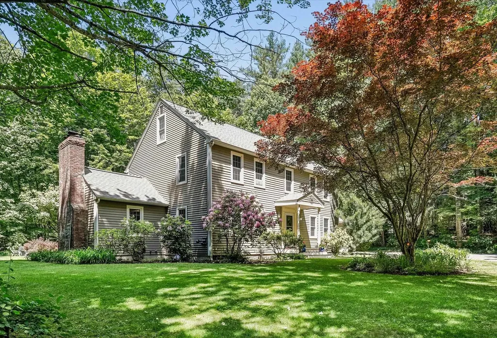 17 Candlewood Drive Amherst NH 03031