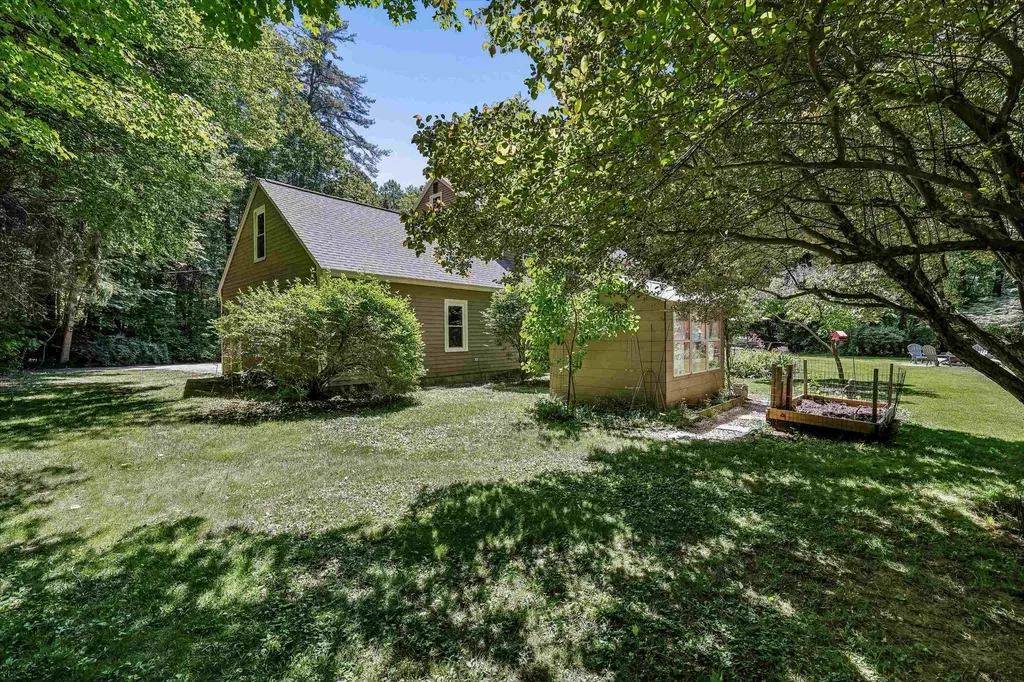 17 Candlewood Drive Amherst NH 03031