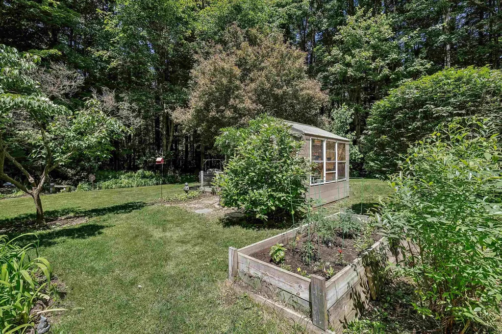 17 Candlewood Drive Amherst NH 03031