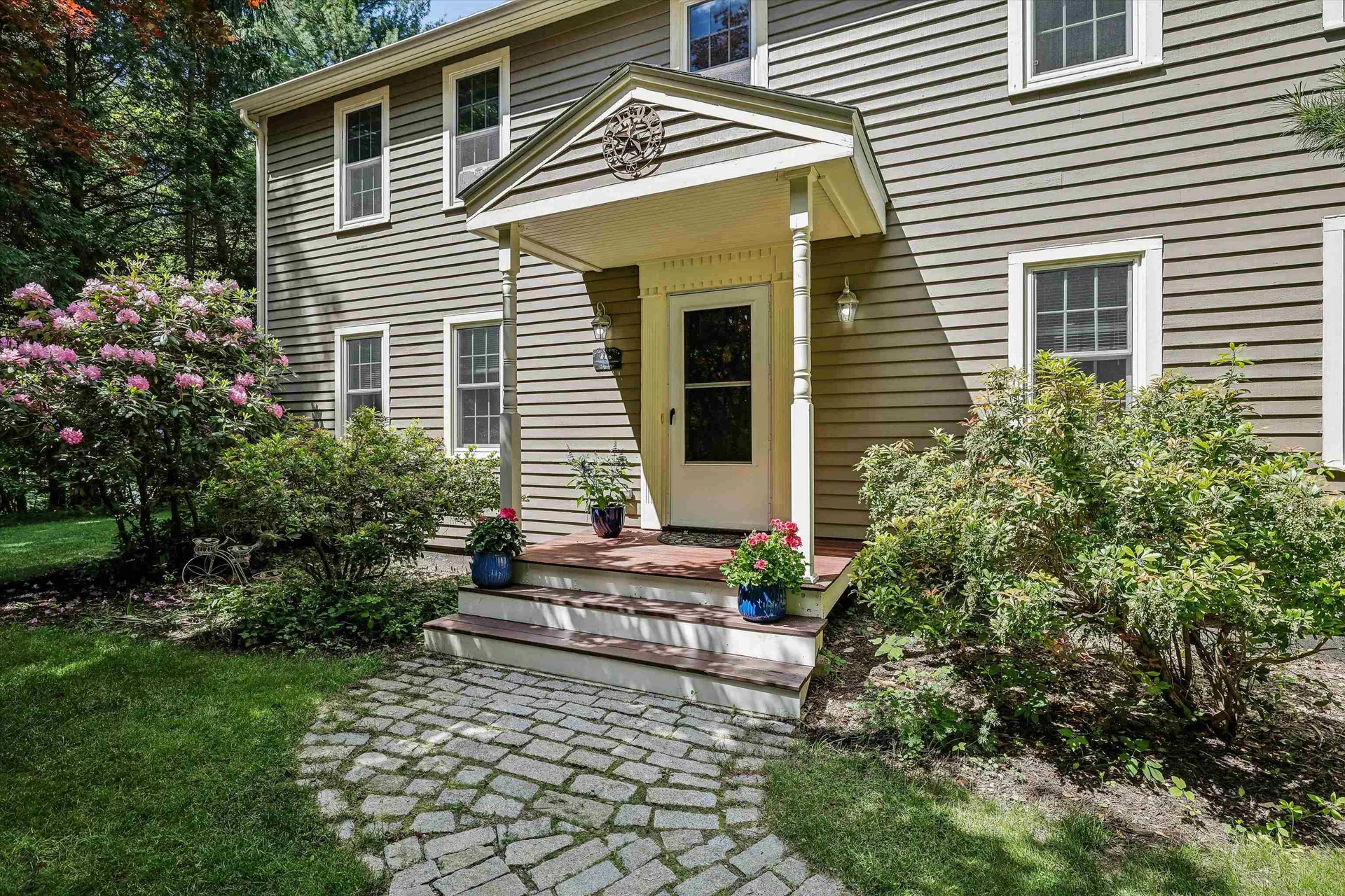 17 Candlewood Drive Amherst NH 03031