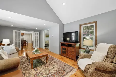 17 Candlewood Drive Amherst NH 03031