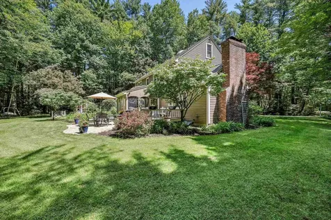 17 Candlewood Drive Amherst NH 03031