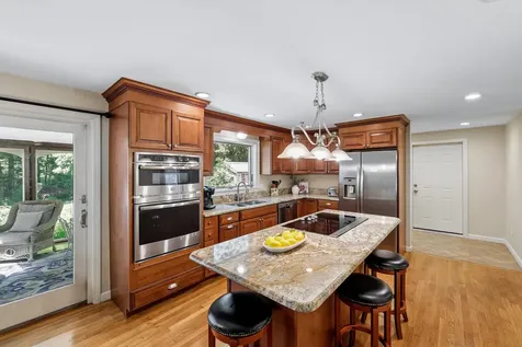 17 Candlewood Drive Amherst NH 03031