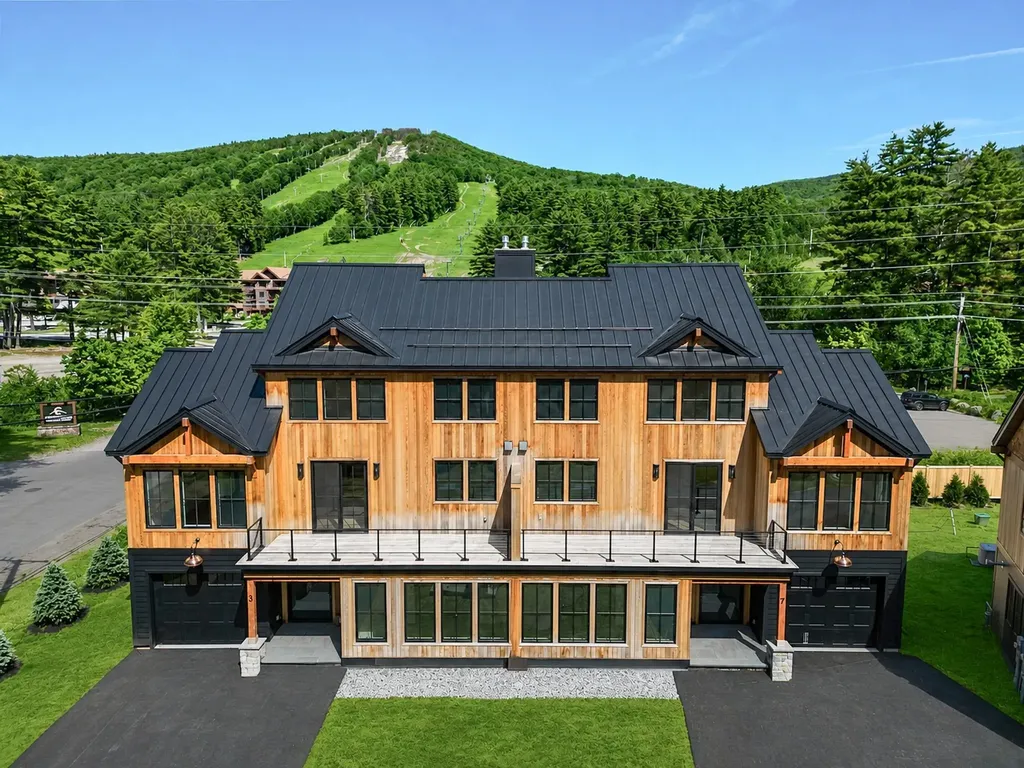 7 Black Diamond Road Conway NH 03860
