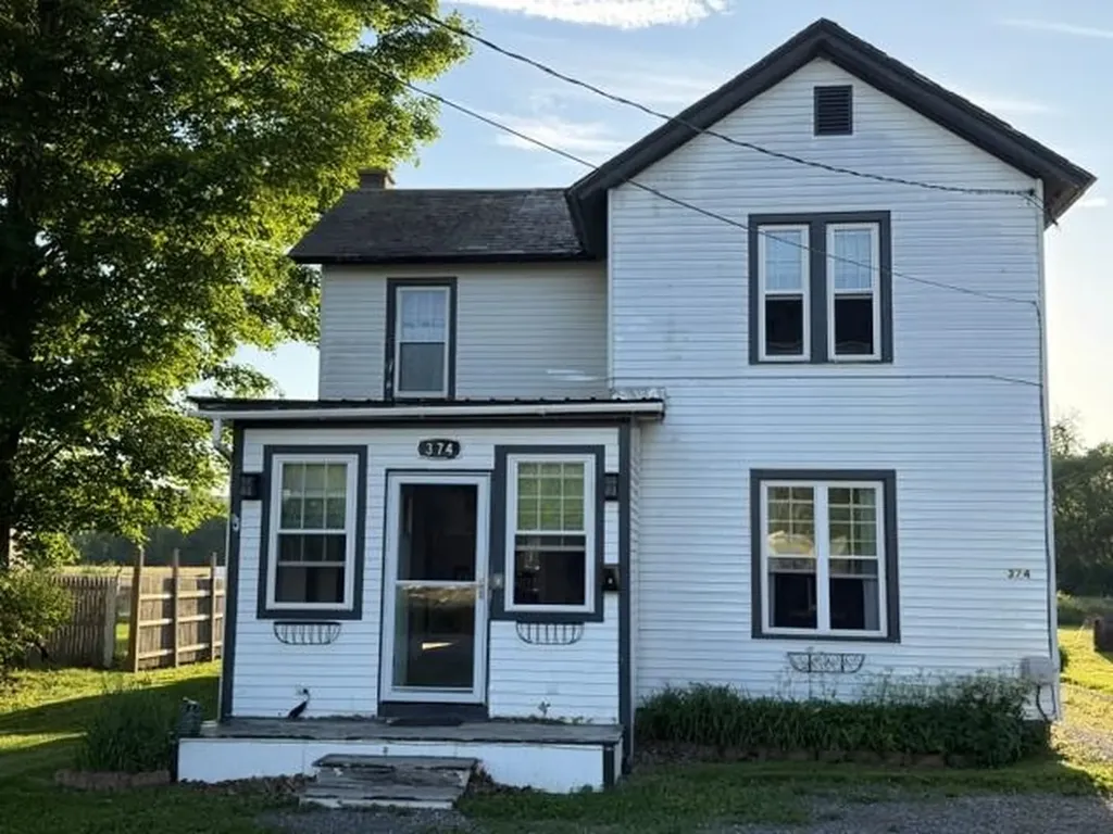 374 South Street Poultney VT 05764