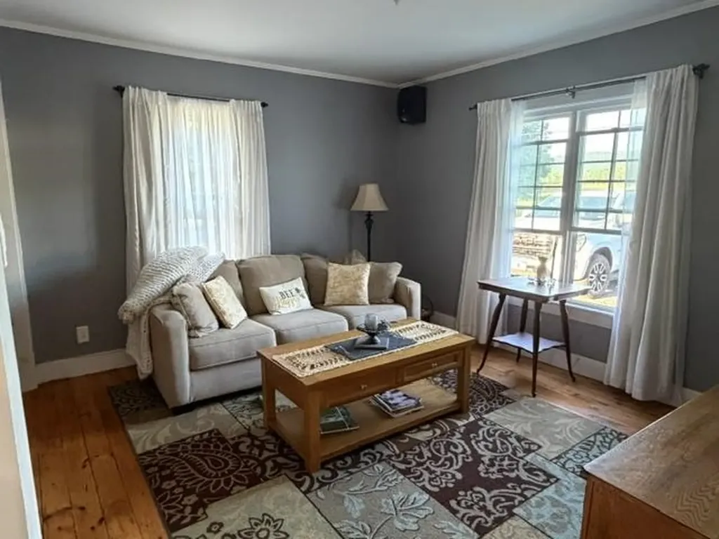 374 South Street Poultney VT 05764