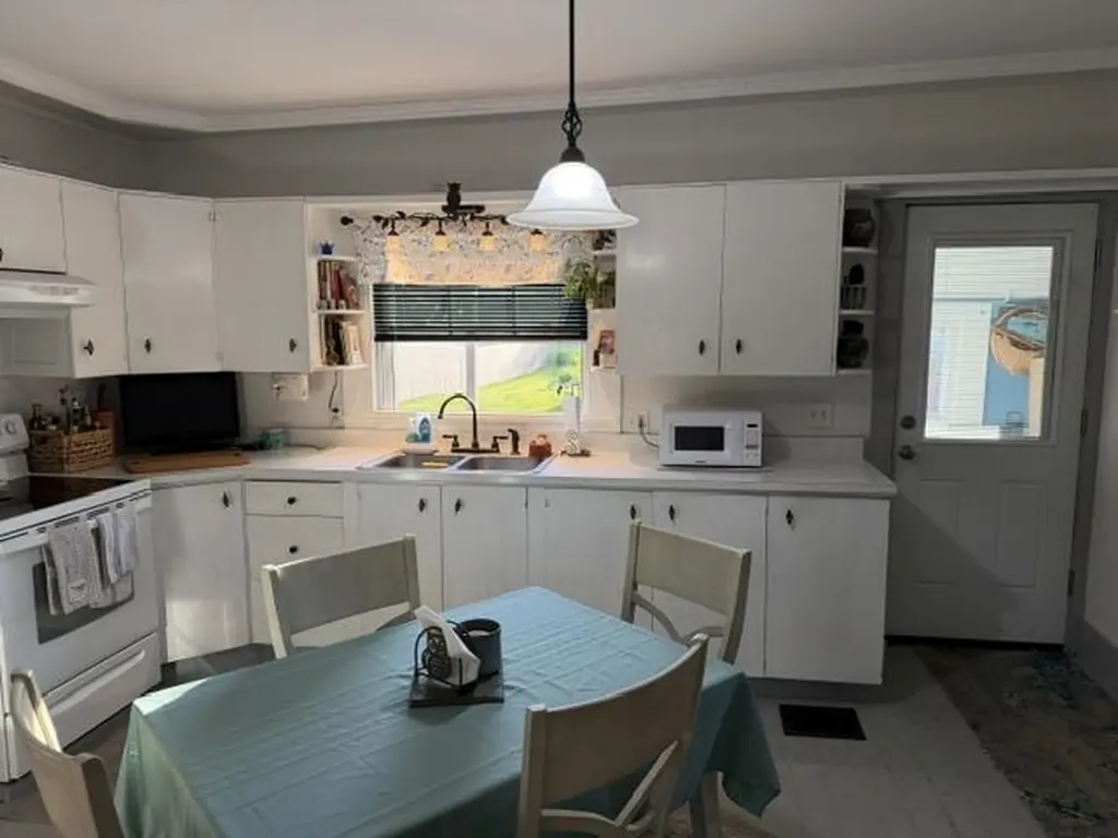 374 South Street Poultney VT 05764