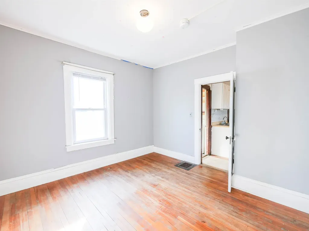 6 Tuttle Street Rockingham VT 05101