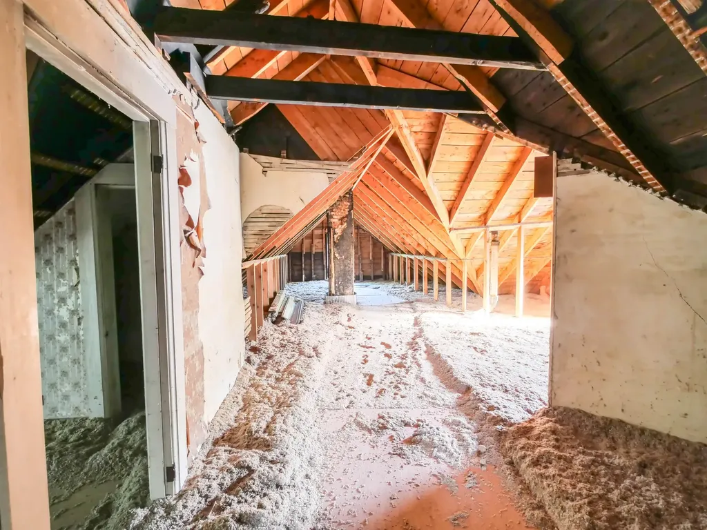 6 Tuttle Street Rockingham VT 05101