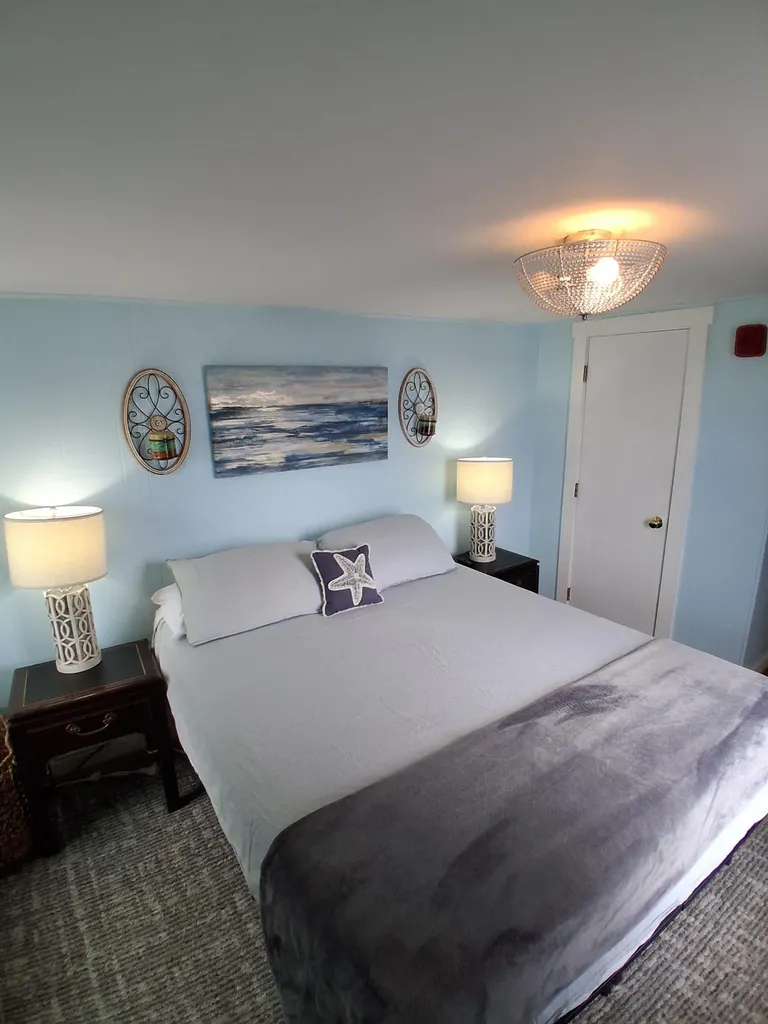7 Baker Avenue Laconia NH 03246