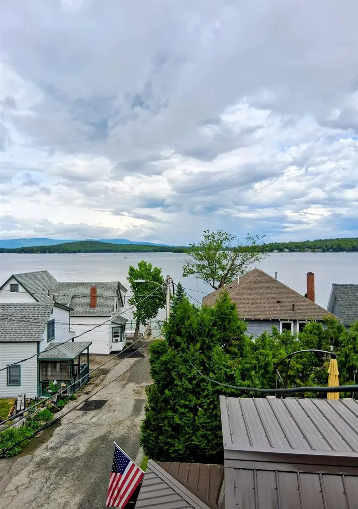 7 Baker Avenue Laconia NH 03246