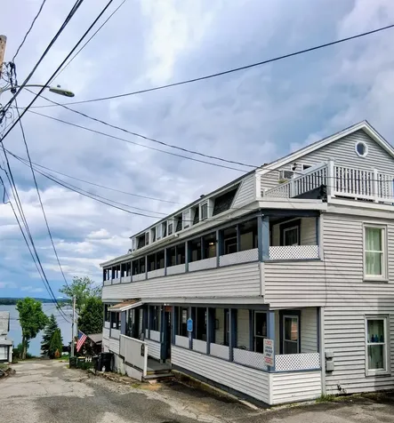 7 Baker Avenue Laconia NH 03246