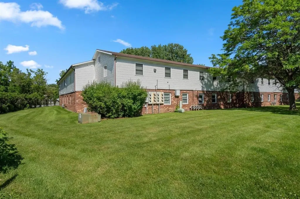 111 Sherwood Square Essex Junction VT 05452