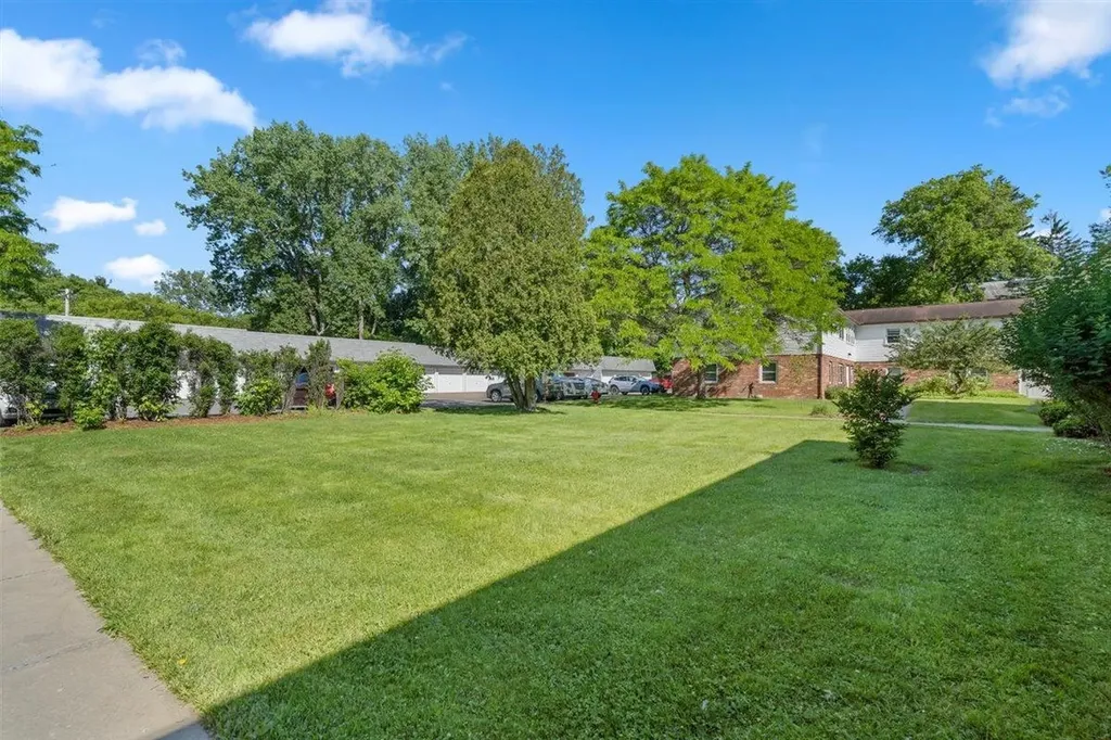 111 Sherwood Square Essex Junction VT 05452