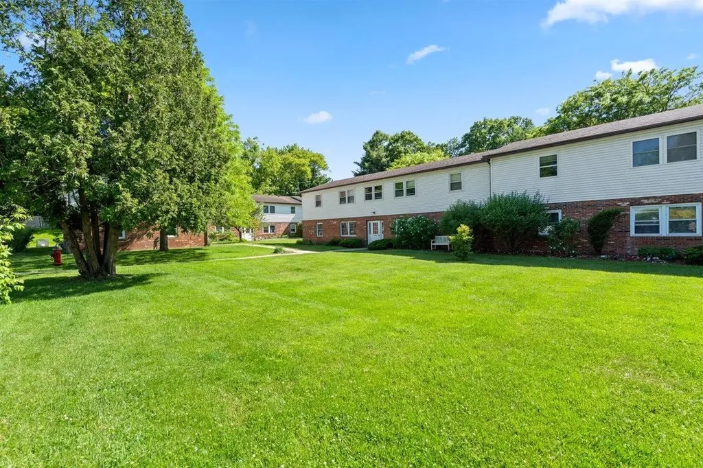 111 Sherwood Square Essex Junction VT 05452