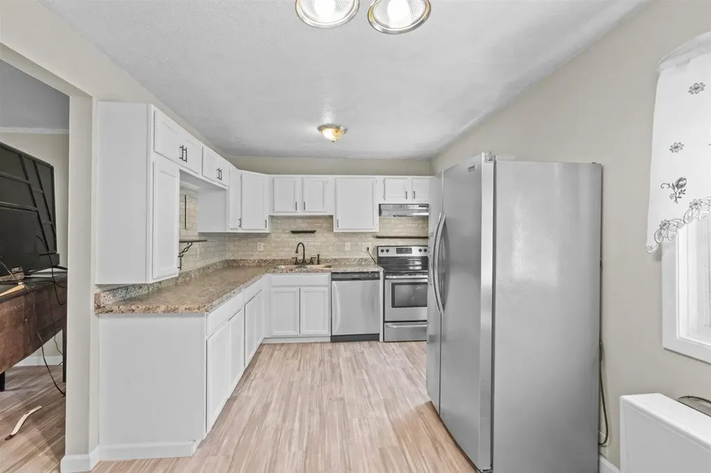 111 Sherwood Square Essex Junction VT 05452