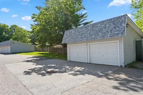 111 Sherwood Square Essex Junction VT 05452