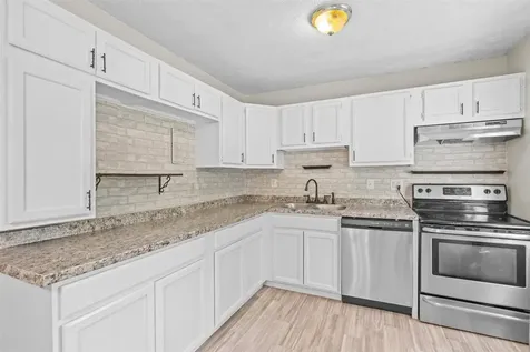 111 Sherwood Square Essex Junction VT 05452
