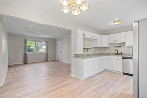 111 Sherwood Square Essex Junction VT 05452