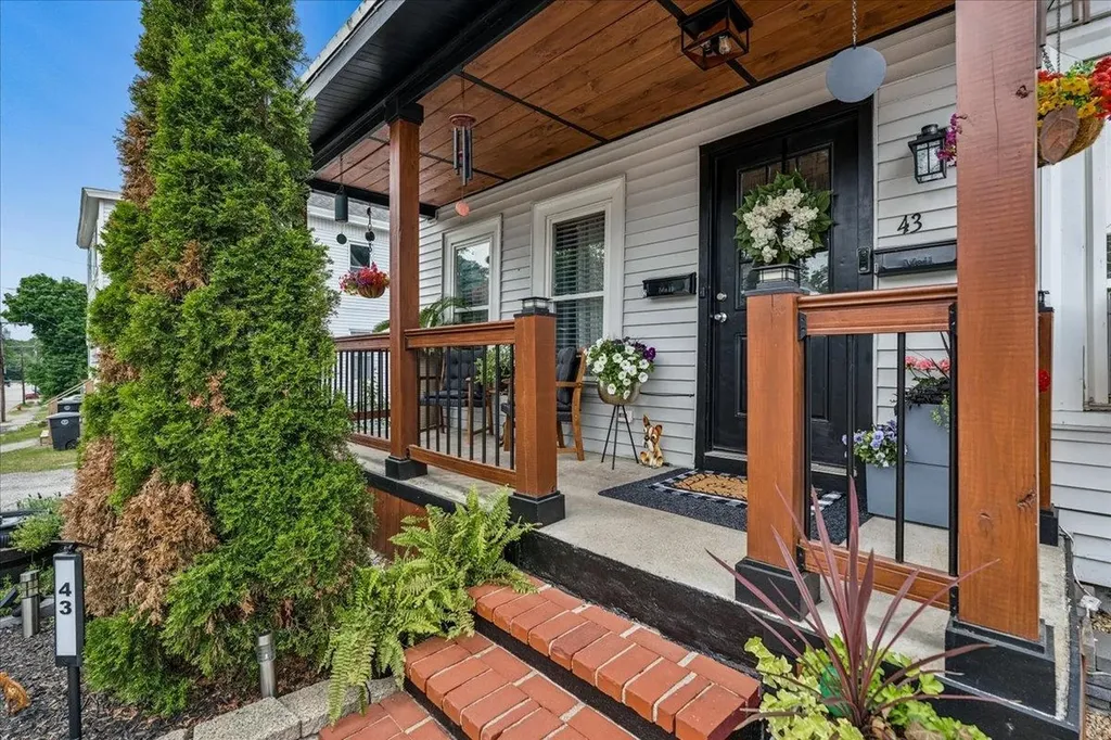 43 Elkins Street Franklin NH 03235
