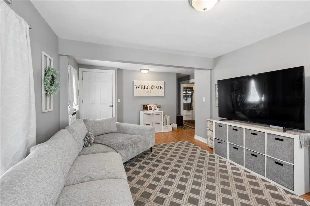 43 Elkins Street Franklin NH 03235