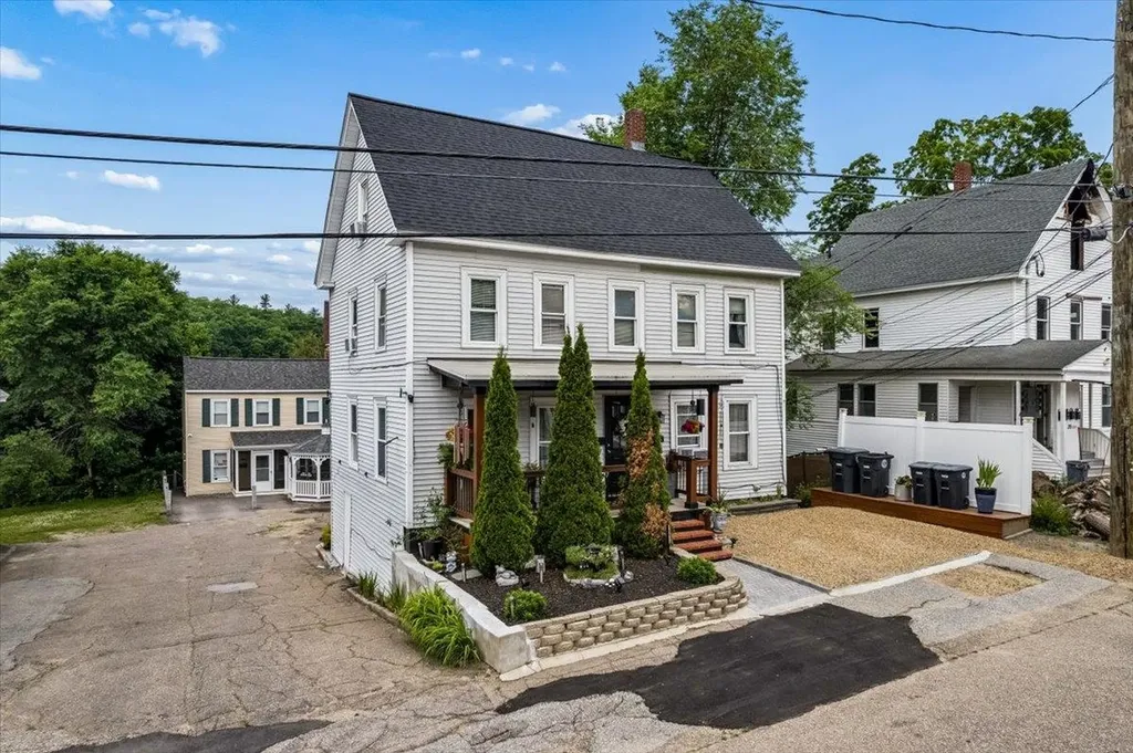 43 Elkins Street Franklin NH 03235