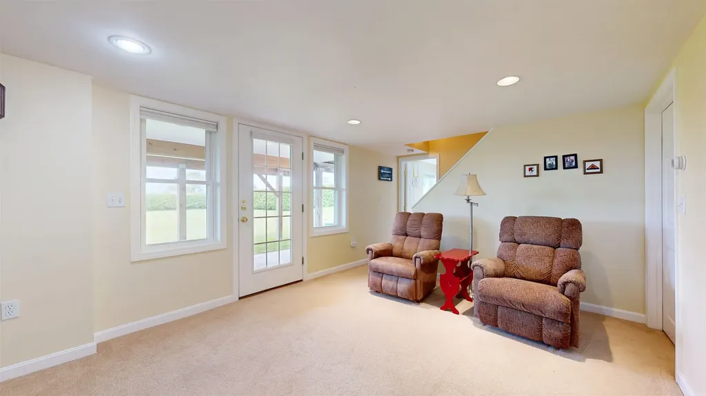 170 Biscayne Heights Colchester VT 05446