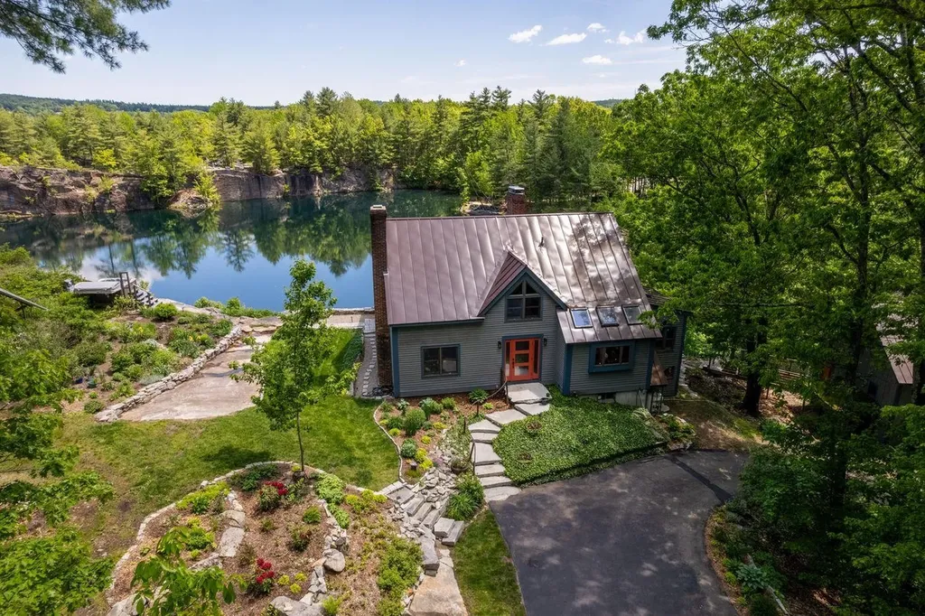 113 Lovejoy Road Milford NH 03055