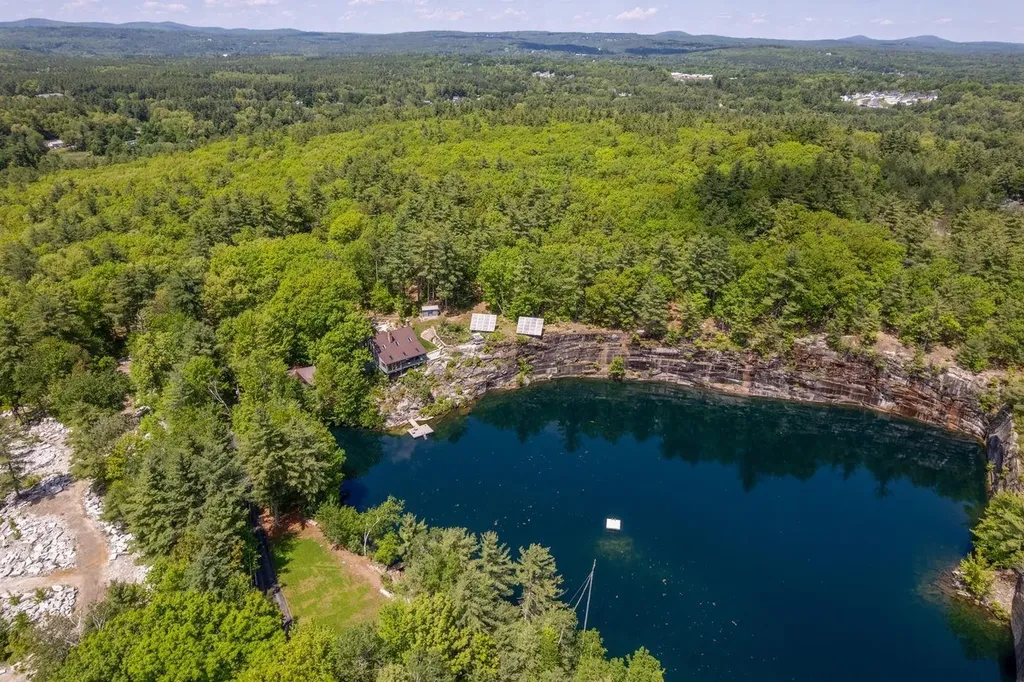 113 Lovejoy Road Milford NH 03055
