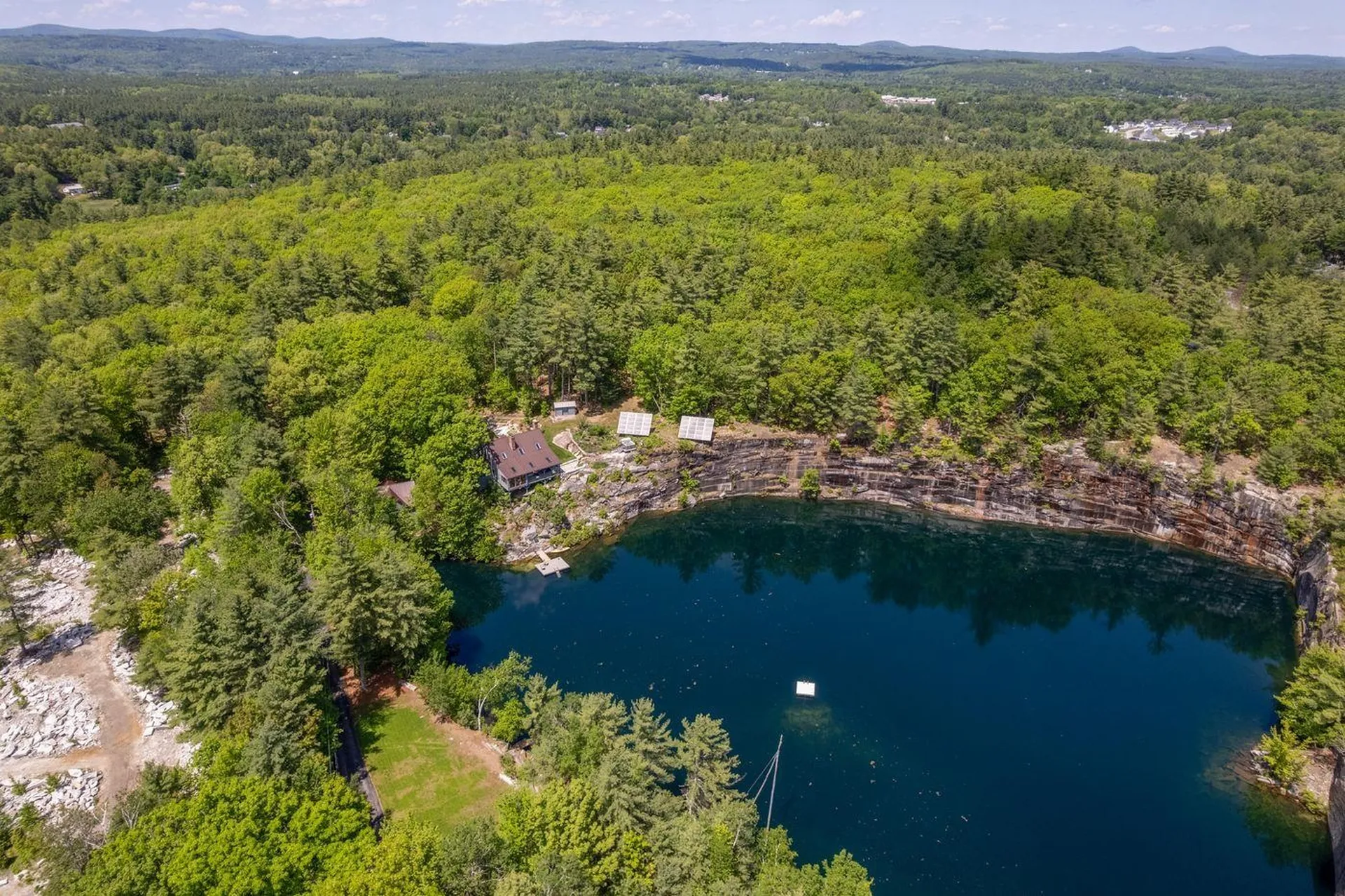 113 Lovejoy Road Milford NH 03055