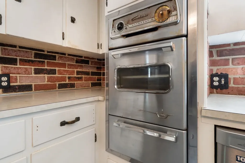 42 Oak Street Rochester NH 03839