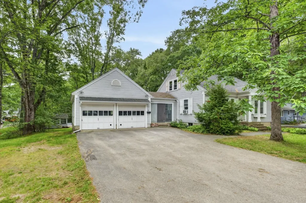 42 Oak Street Rochester NH 03839