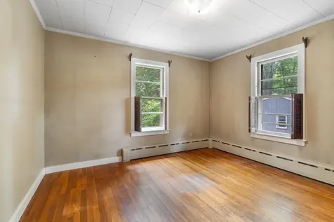 42 Oak Street Rochester NH 03839