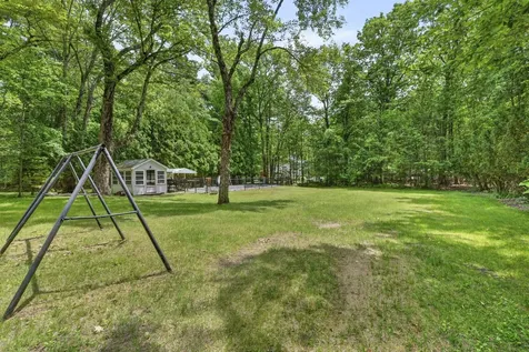 42 Oak Street Rochester NH 03839